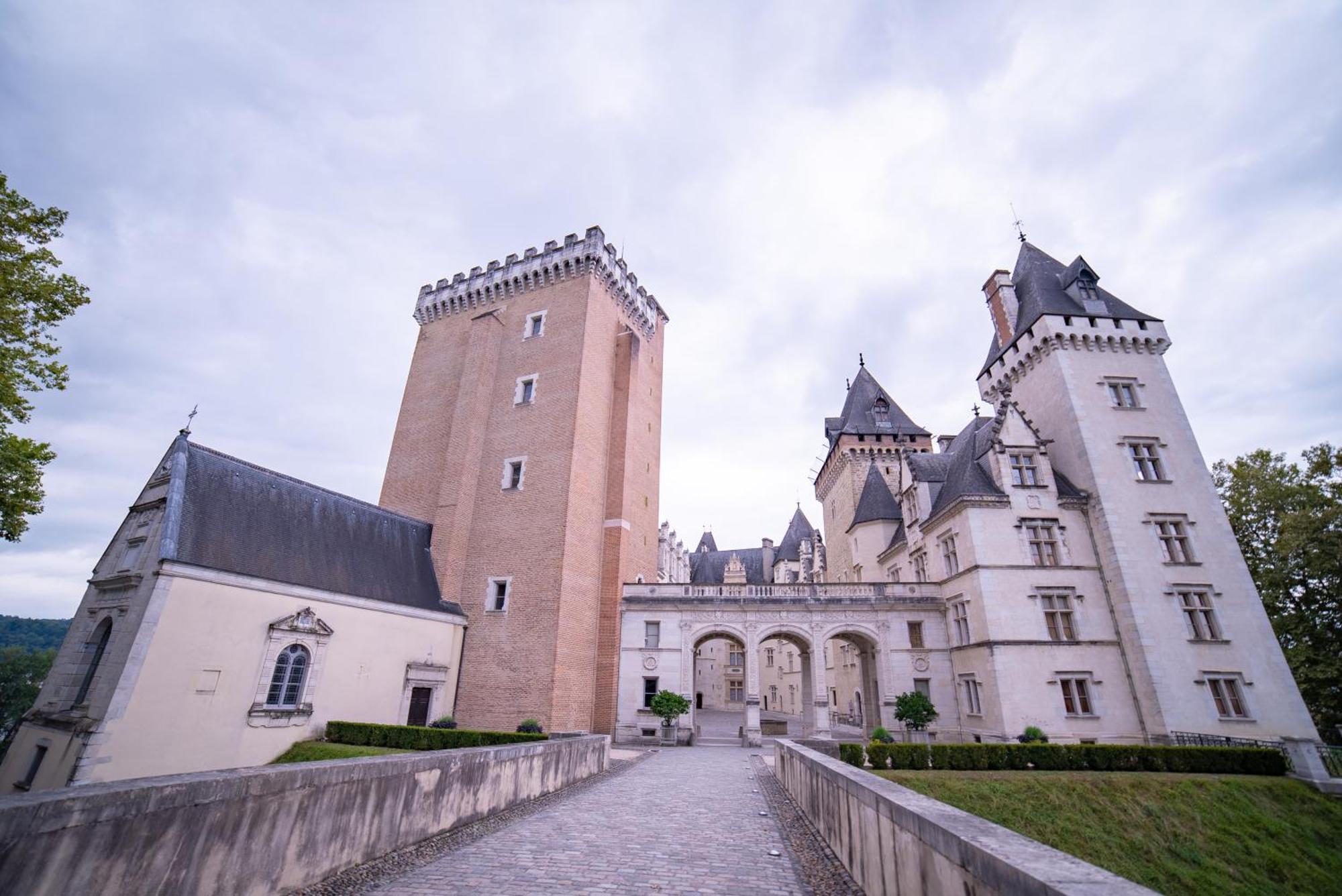 La Vue Royale - Face Au Chateau - Wifi - 4 Personnes Pau Buitenkant foto