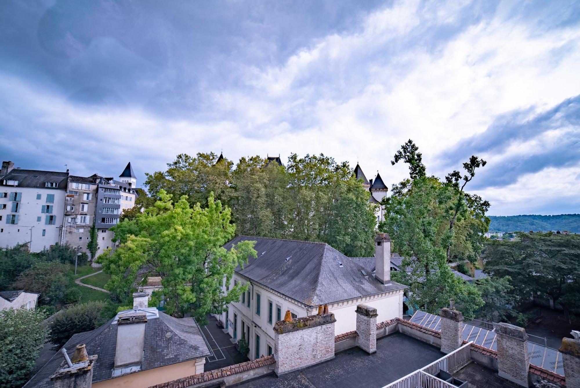 La Vue Royale - Face Au Chateau - Wifi - 4 Personnes Pau Buitenkant foto